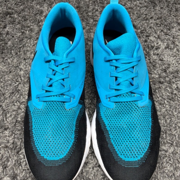 Nike Mens Odyssey React 2 Flyknit Blue Lagoon Running Shoes Sneakers Size 12 - Picture 3 of 6